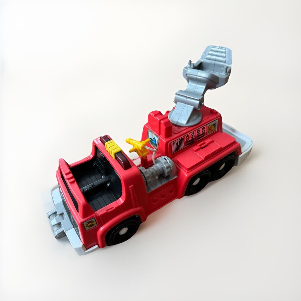 VTG 2007 Fisher-Price Little People 13” Fire Truck Toy Lights & Sounds Work